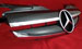 Решетка радиатора Mercedes SLK (R170) стиль AMG.
Год выпуска: 1996-2004.
Материал: ABS-пластик.
Цвет:черный с хромом.
В комплекте оригинальная эмблема-звезда (арт. A6388880086)