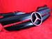 Решетка радиатора Mercedes SLK (R170) стиль AMG.
Год выпуска: 1996-2004.
Материал: ABS-пластик.
Цвет: черный глянцевый.
В комплекте оригинальная эмблема-звезда (арт. A6388880086)